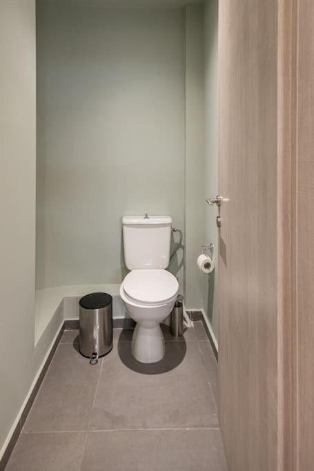 Smaragdi Luxury Jacuzzi Apartment Noho Premium Living Athens Exterior photo