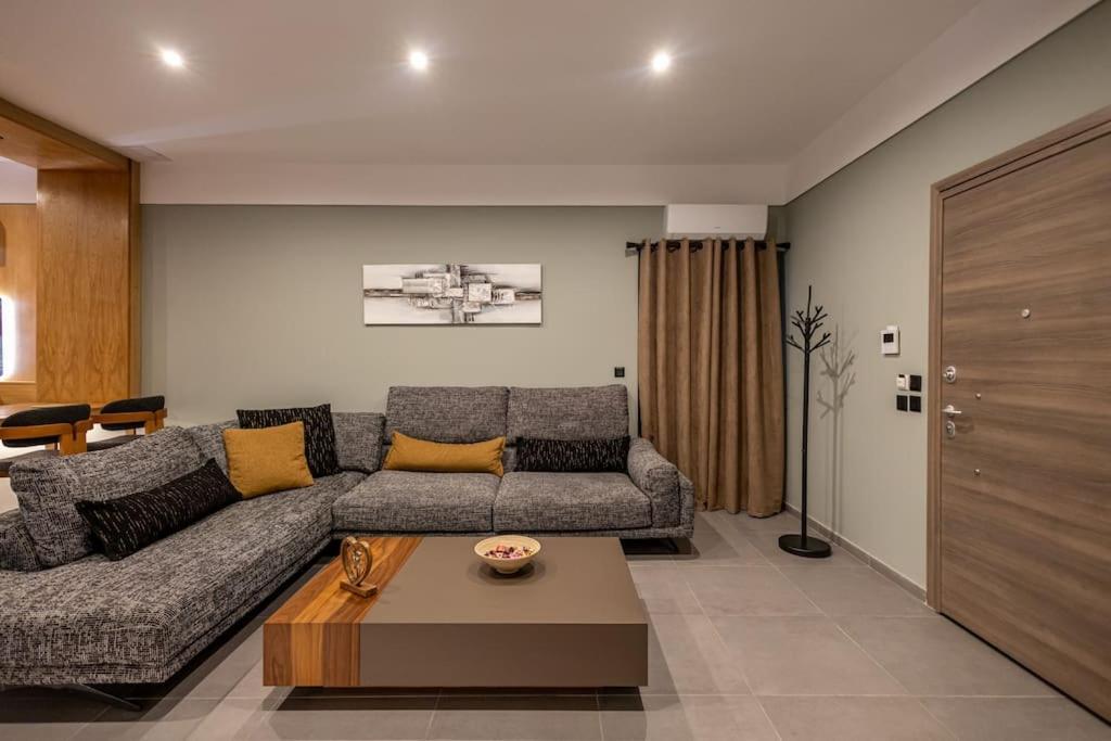 Smaragdi Luxury Jacuzzi Apartment Noho Premium Living Athens Exterior photo